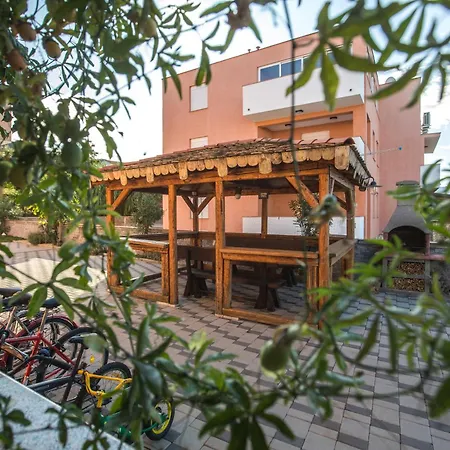Adriatic Star Appartamento Banjol